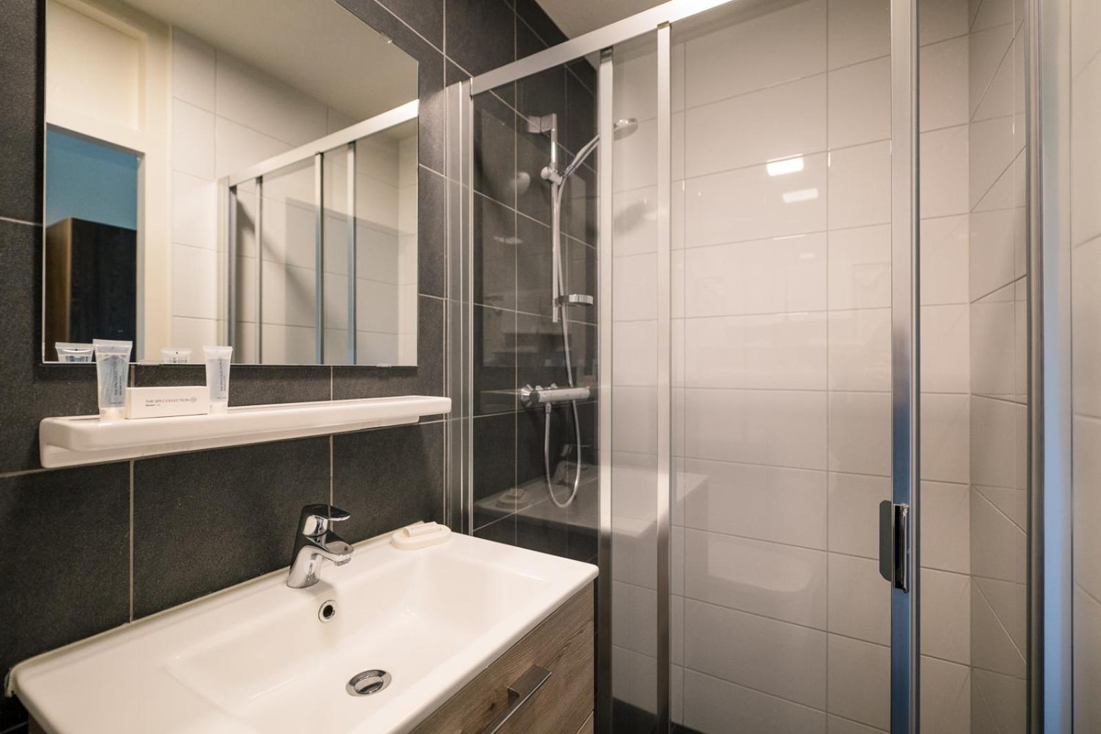 Hotel Hofker Nes  Εξωτερικό φωτογραφία
